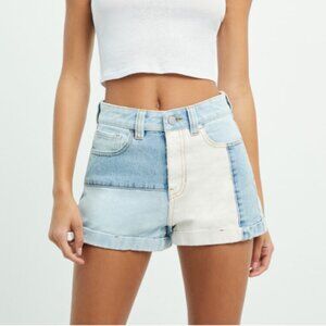 PacSun Hopper Patch Denim Mom Shorts, Sz 27